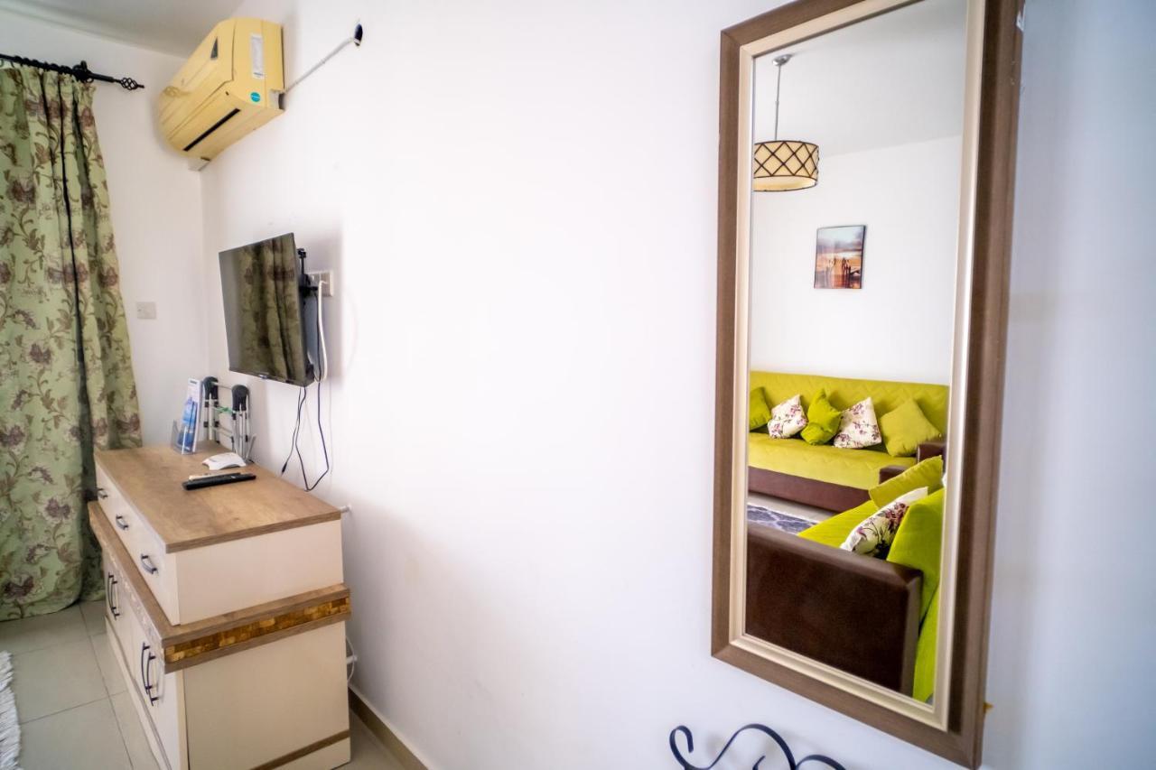 Spacious Three-Bedroom Apartment With Sea View A3 Girne Buitenkant foto