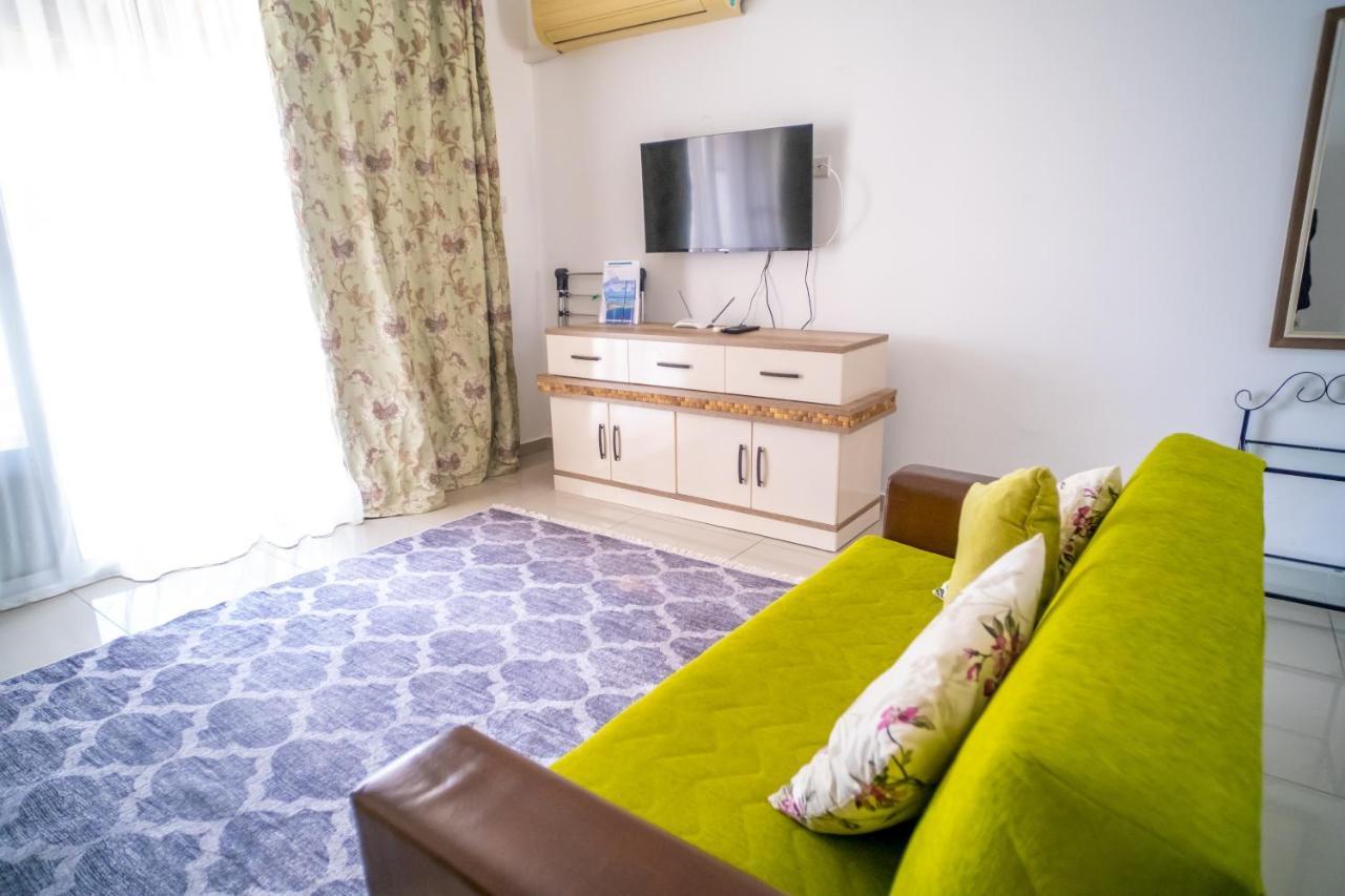 Spacious Three-Bedroom Apartment With Sea View A3 Girne Buitenkant foto