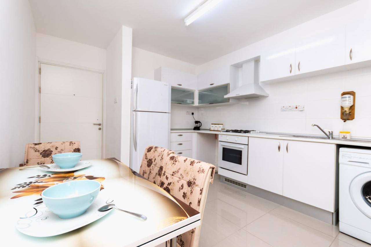 Spacious Three-Bedroom Apartment With Sea View A3 Girne Buitenkant foto